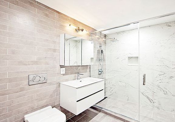 4th image of 174 1st Ave #24