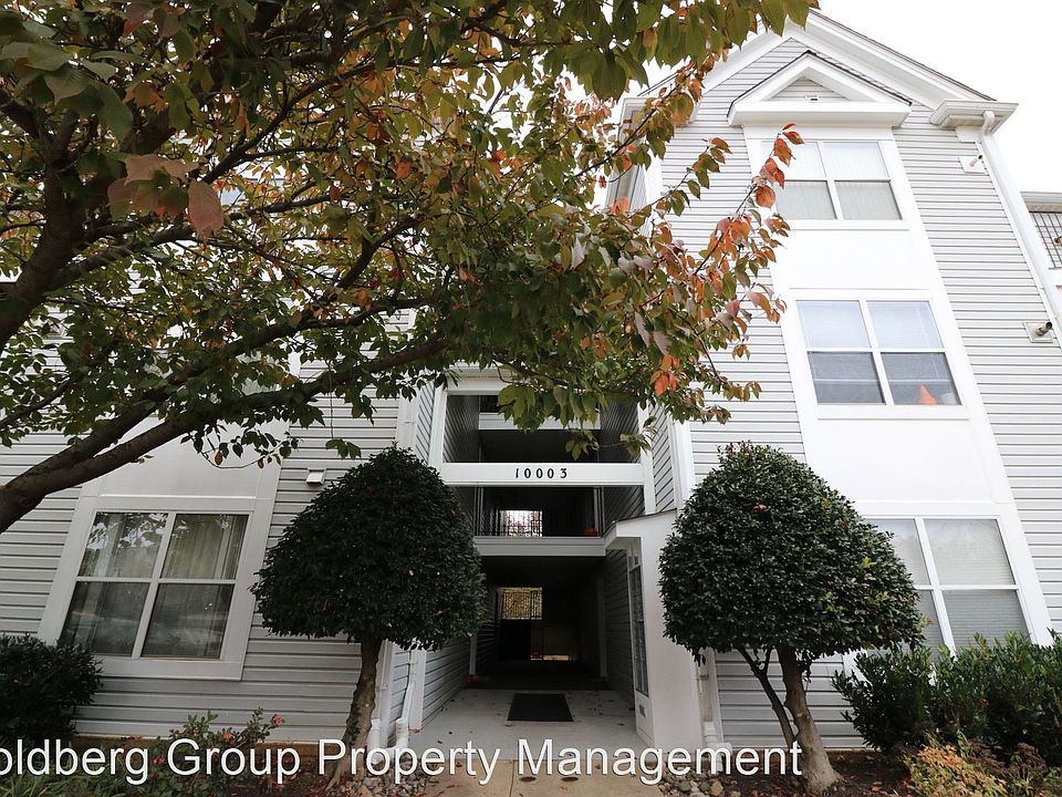 1st image of 10003 Vanderbilt Cir APT 2