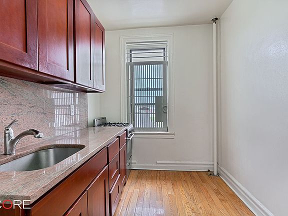 4th image of 8840 144th St APT C4