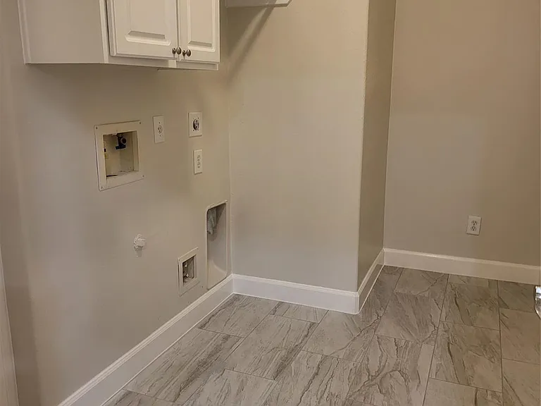 606 Admiral Bay Ln — Photo 18