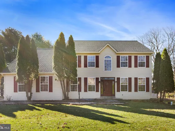 6 Sunset Hollow Rd, West Chester, PA 19380