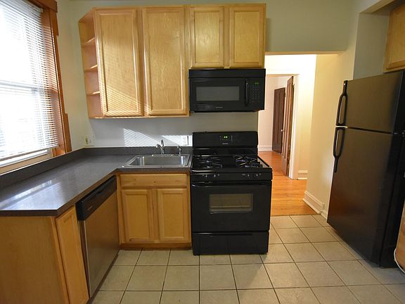 4th image of 1740 W North Shore Ave #67083