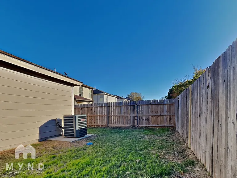 21307 Shadow River Ln — Photo 17