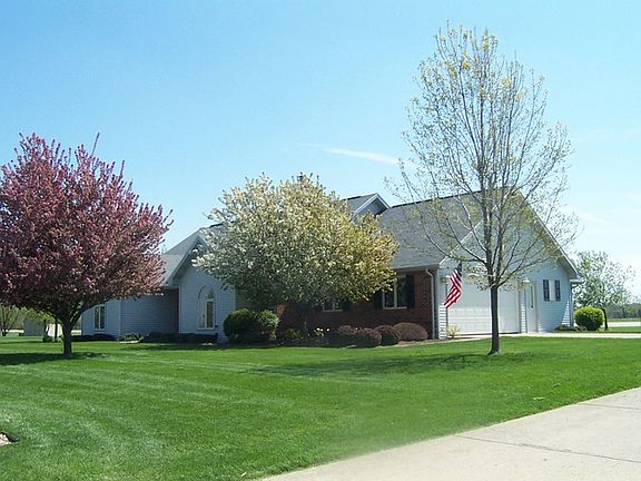 3rd image of 3701 W Woodstock Ln
