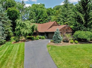 793 Bingham Rd, Ridgewood, NJ 07450