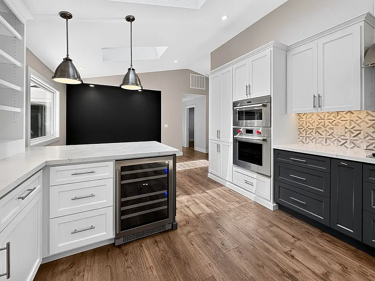 3221 Lunada Ln — Photo 18