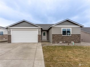 11 Stellar Ln, Wenatchee, WA 98801