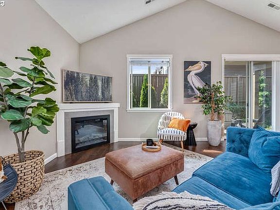3rd image of 2606 NE 130th Ct