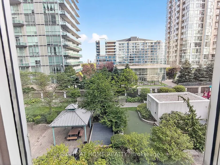 220 Burnhamthorpe Rd W #717 — Photo 8
