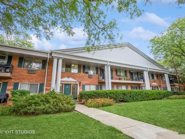 2323 S Goebbert Rd #207, Arlington Heights, IL 60005