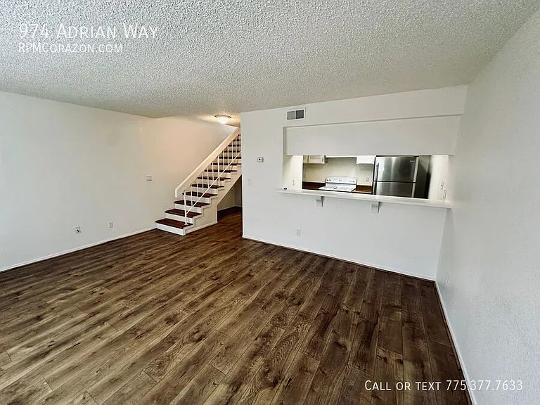 974 Adrian Way — Photo 6