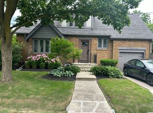 60 Thompson Ave, Toronto, ON M8Z3T4
