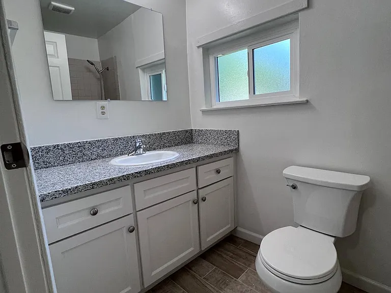 230 W Pinedale Ave — Photo 12