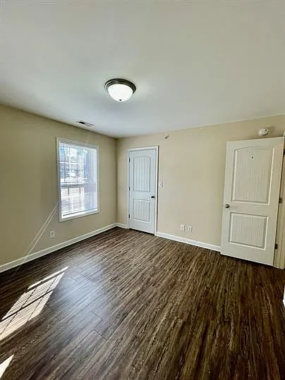 121 Colonnade Street — Photo 38