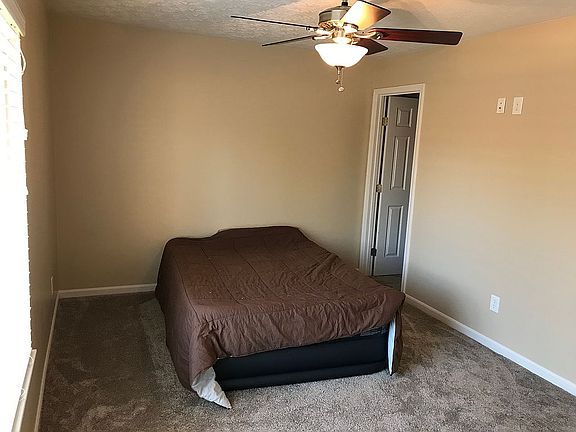 5th image of 6392 Pembroke Dr