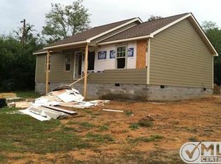 788 New Deal Potts Rd, Cottontown, TN 37048