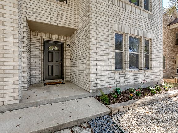 3rd image of 514 Mathis