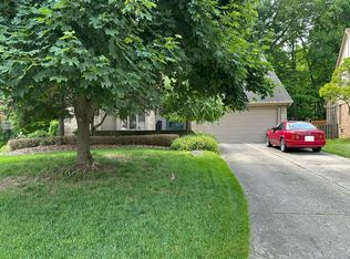 30869 Country Ridge Cir #C, Farmington, MI 48331