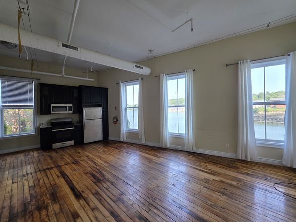 1 Grand Ave #1A