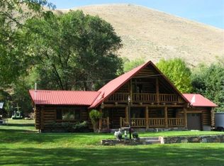 587 Old Pollock Rd, Riggins, ID 83549