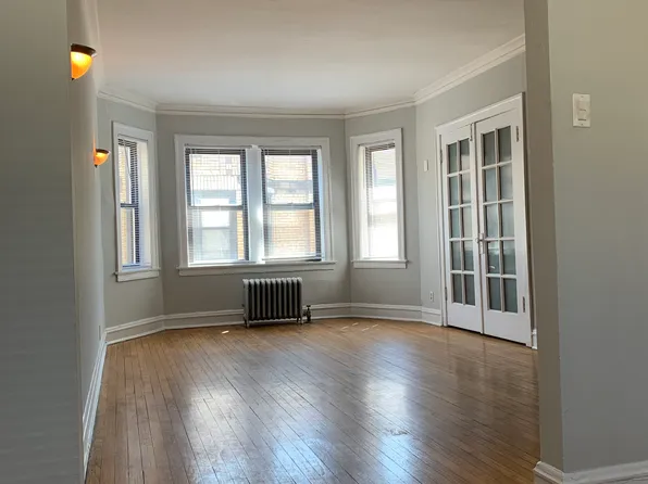 6223 N Artesian Ave #3E, Chicago, IL 60629