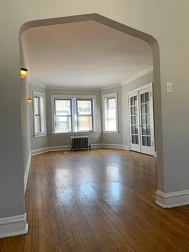6223 N Artesian Ave #3E Photo 1 6223 N Artesian Ave #3E Photo 1
