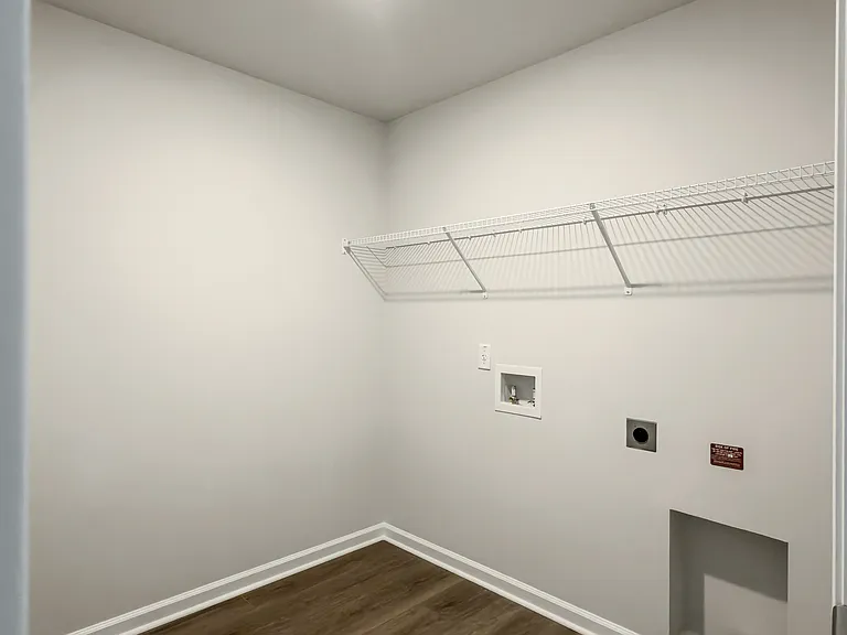 725 Meadowbrook Ln — Photo 31