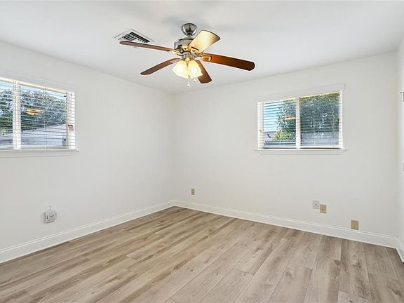 4th image of 316-318 40th St