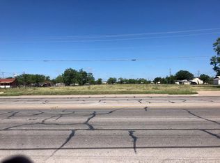 2825 Armstrong St, San Angelo, TX 76903