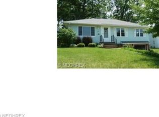 6505 Ridgewood Lakes Dr, Parma, OH 44129