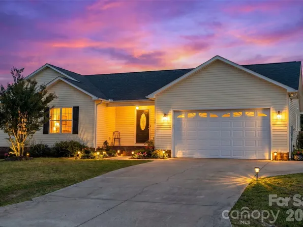 158 Autumn Woods Dr, Kings Mountain, NC 28086