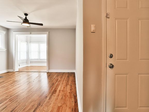 3rd image of 5946 Kingsbury Ave APT 2W