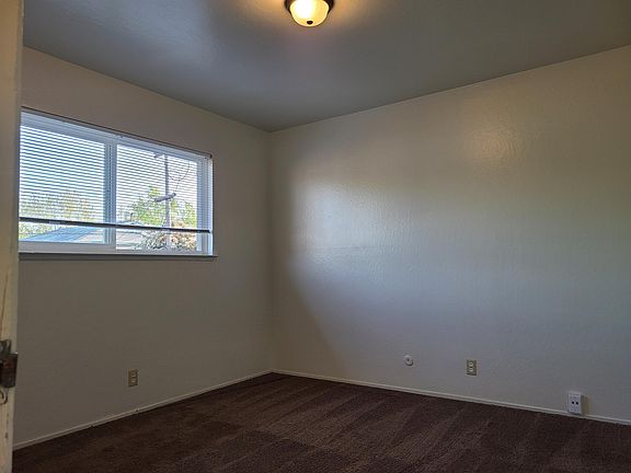 4th image of 658 Kodiak Ct APT 4