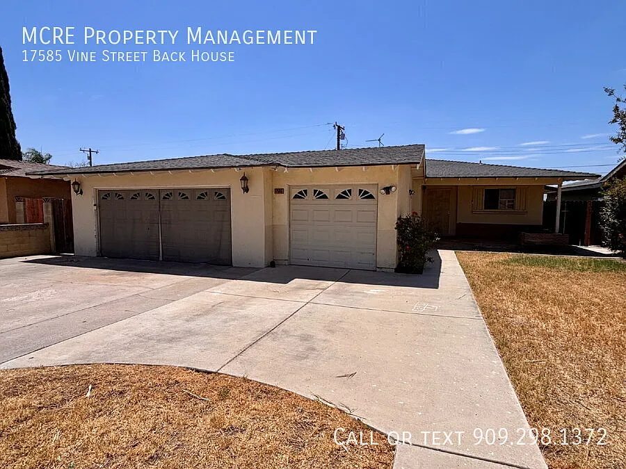 Private 2 Bed Back House with Garage & Patio — Photo 1