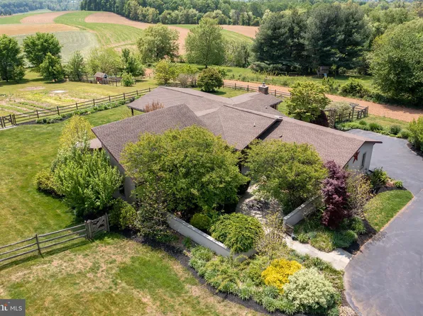 1993 White Oak Rd, Strasburg, PA 17579
