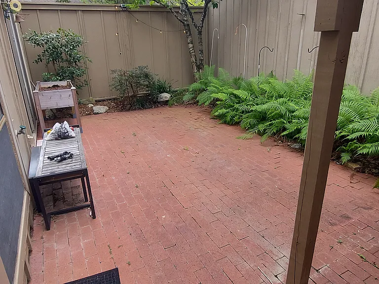 304 River Pl — Photo 9