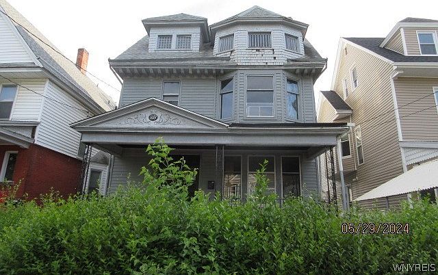 1st image of 818 West Ave