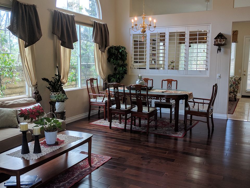 1st image of 368 Knollwood Dr