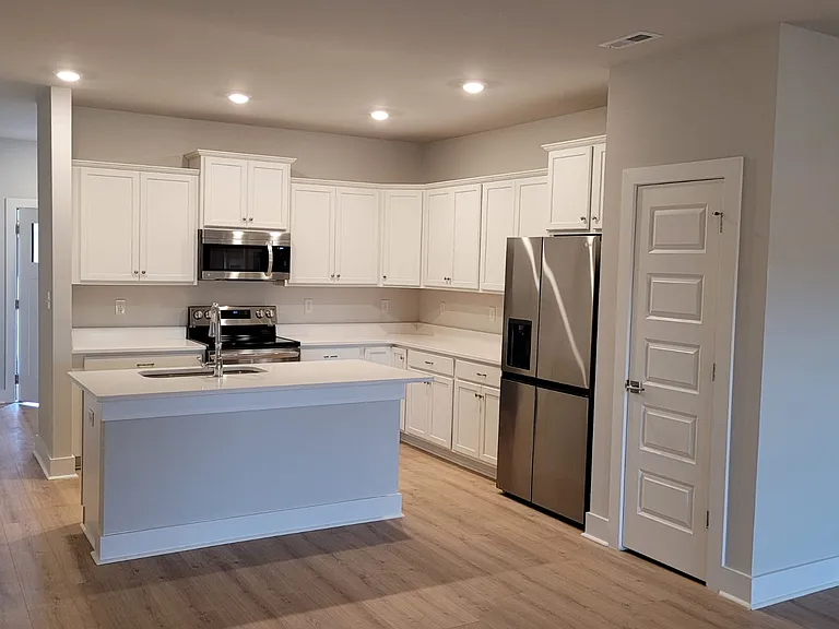 117 Clift Farm Dr #117 — Photo 6