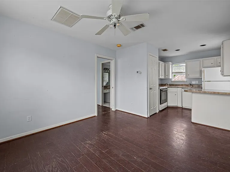 2142 Sul Ross St #A — Photo 10