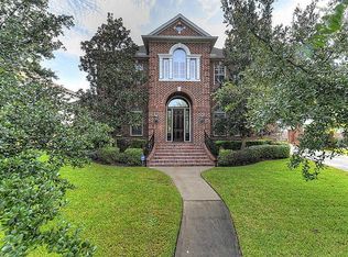 1214 Bluebonnet Dr, Seabrook, TX 77586