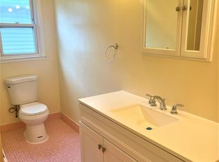 14640 223rd St, Springfield Gardens, NY 11413