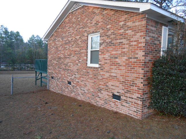 2nd image of 150 Elvington Ln