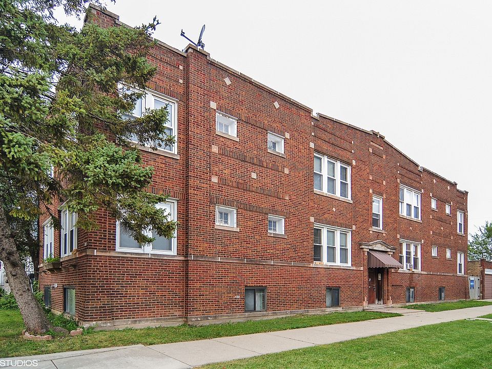 1st image of 3936 N Leclaire Ave