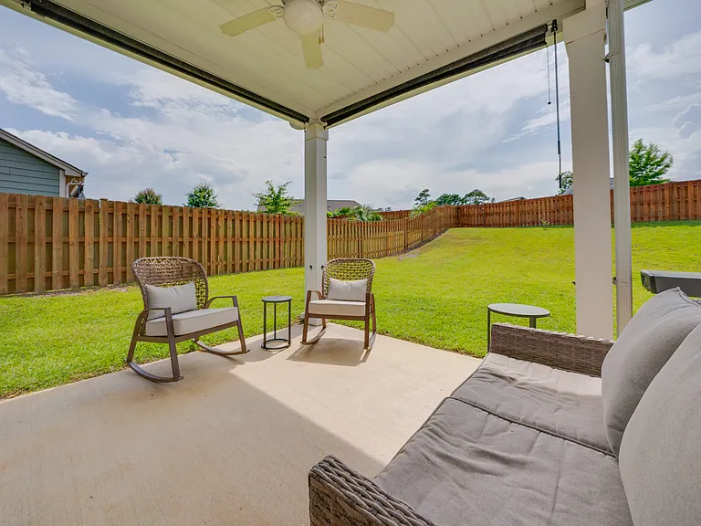 351 Amalfi Dr — Photo 11