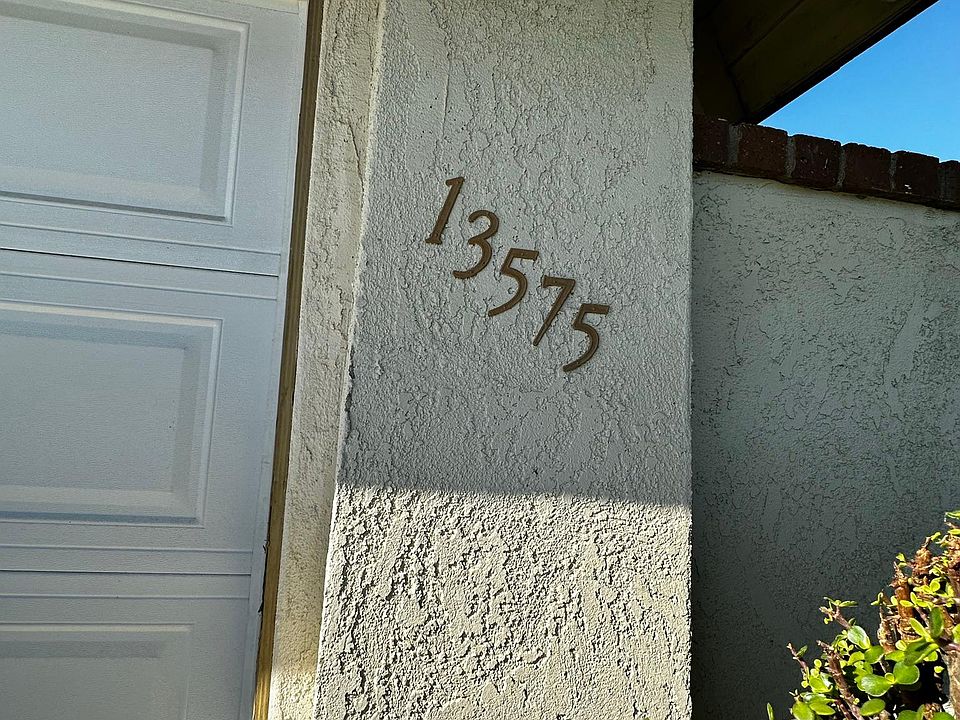1st image of 13575 Portsmouth Cir #Na