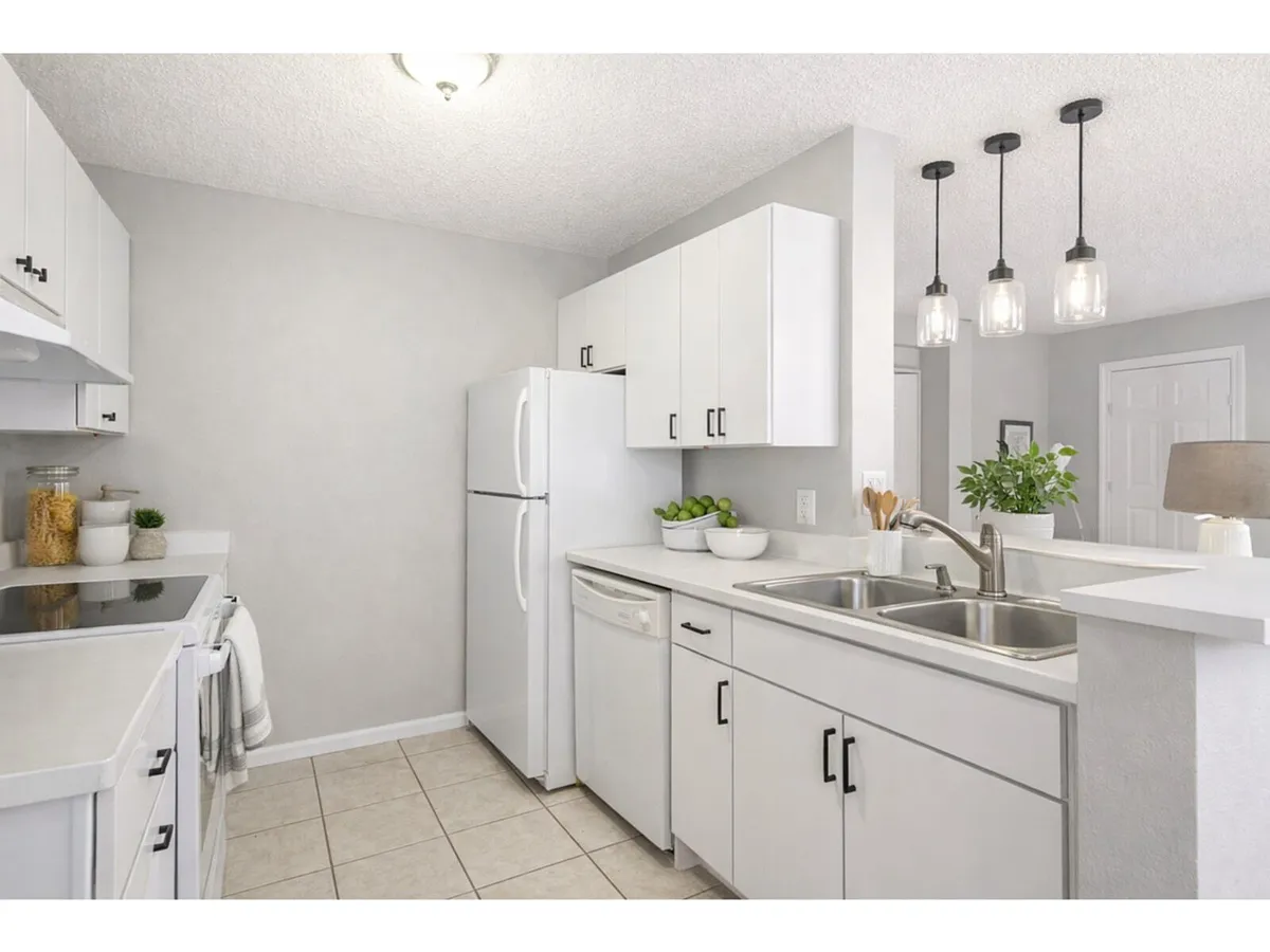 Building Photo - 8112 Omaha Cir
