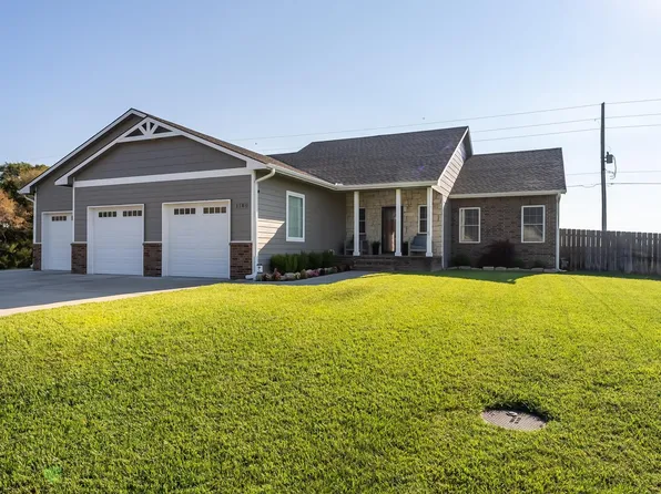 1160 N Washington St, Belle Plaine, KS 67013