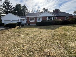 437 Salisbury St, Worcester, MA 01609