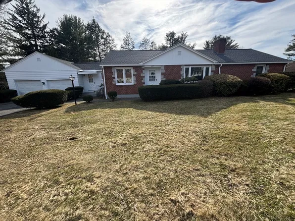 437 Salisbury St, Worcester, MA 01609